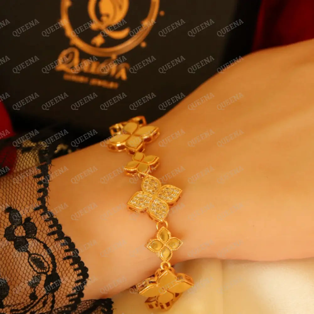 Luxury Golden Princess Flower Bracelet Studded With Zircon Stones - High Quality 18K Gold Plated