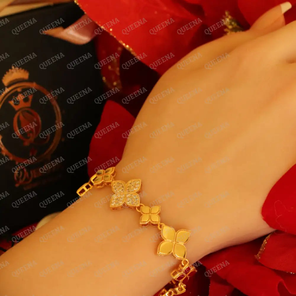 Luxury Golden Princess Flower Bracelet Studded With Zircon Stones - High Quality 18K Gold Plated