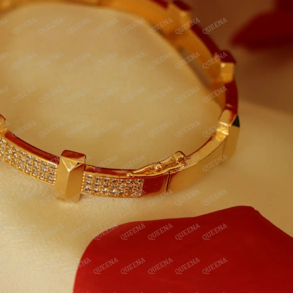 Luxury Golden Tetiana Bangle Bracelet- Studded With Zircon Stones Side Plain Other - High Quality