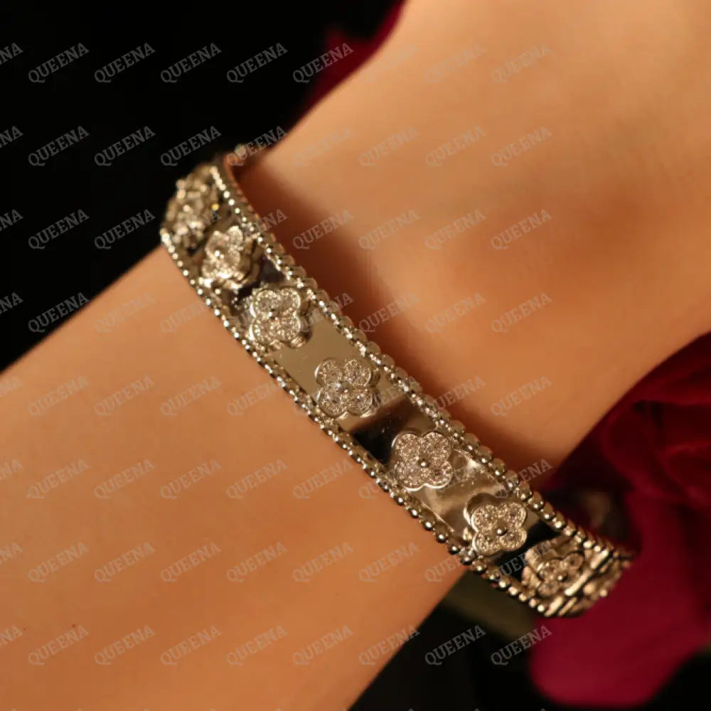 Luxury HALF SET- Silver Flora Clovers Jewelry Set (Bangle + Ring) Studded with Zircon Jewelry Sets