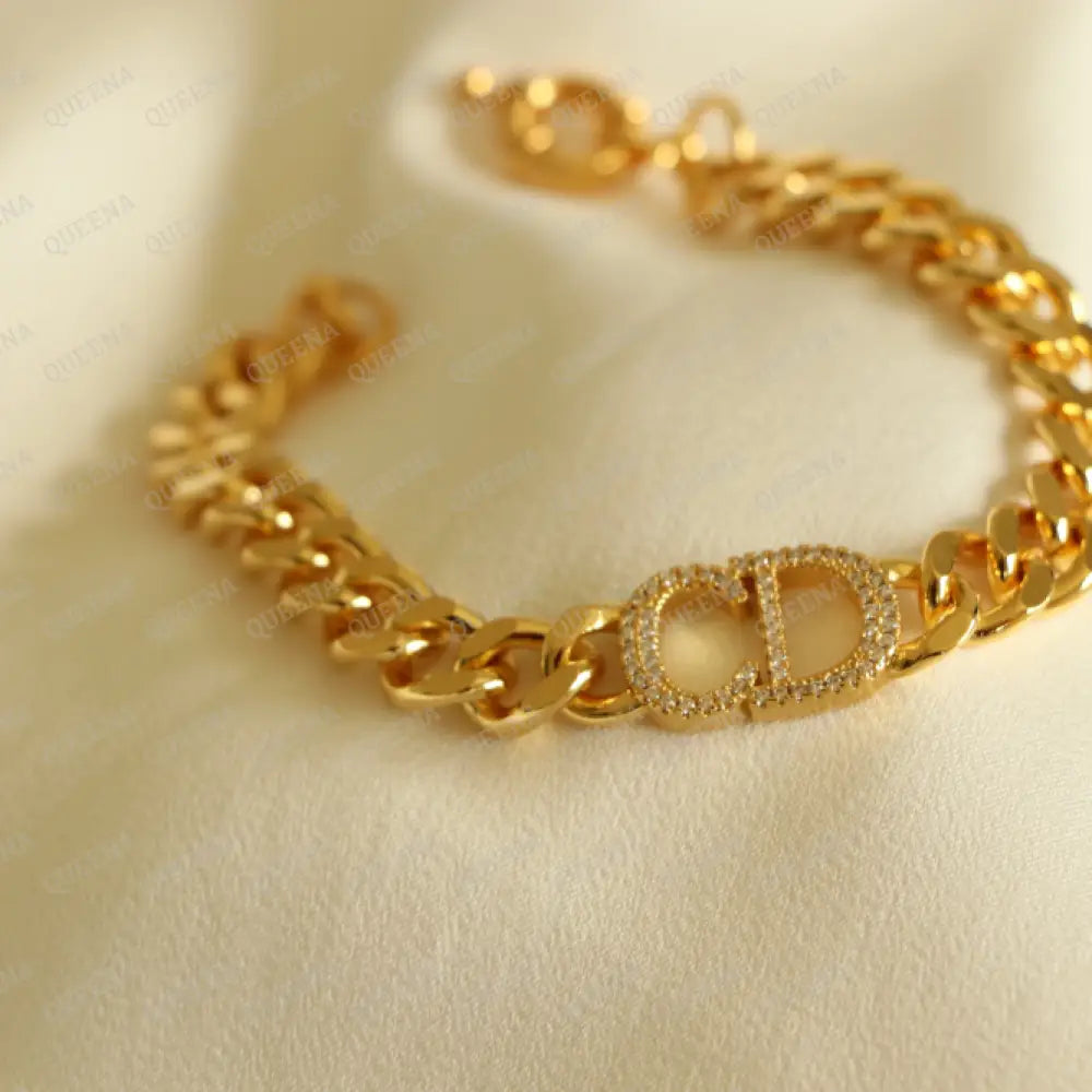 Luxury New Cd Link Chain Bracelet Studded With Zircon - High Quality 18K Gold Plated Statement Piece