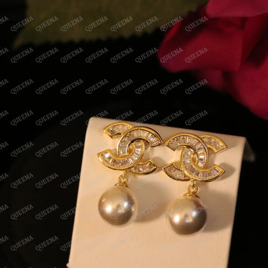 Luxury New CH Pearls Stud Earrings with Crystals Earrings