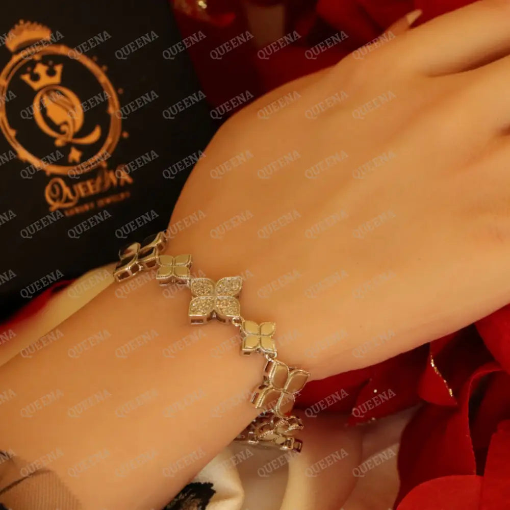 Luxury Silver Princess Flower Bracelet Studded With Zircon Stones - High Quality 18K Gold Plated