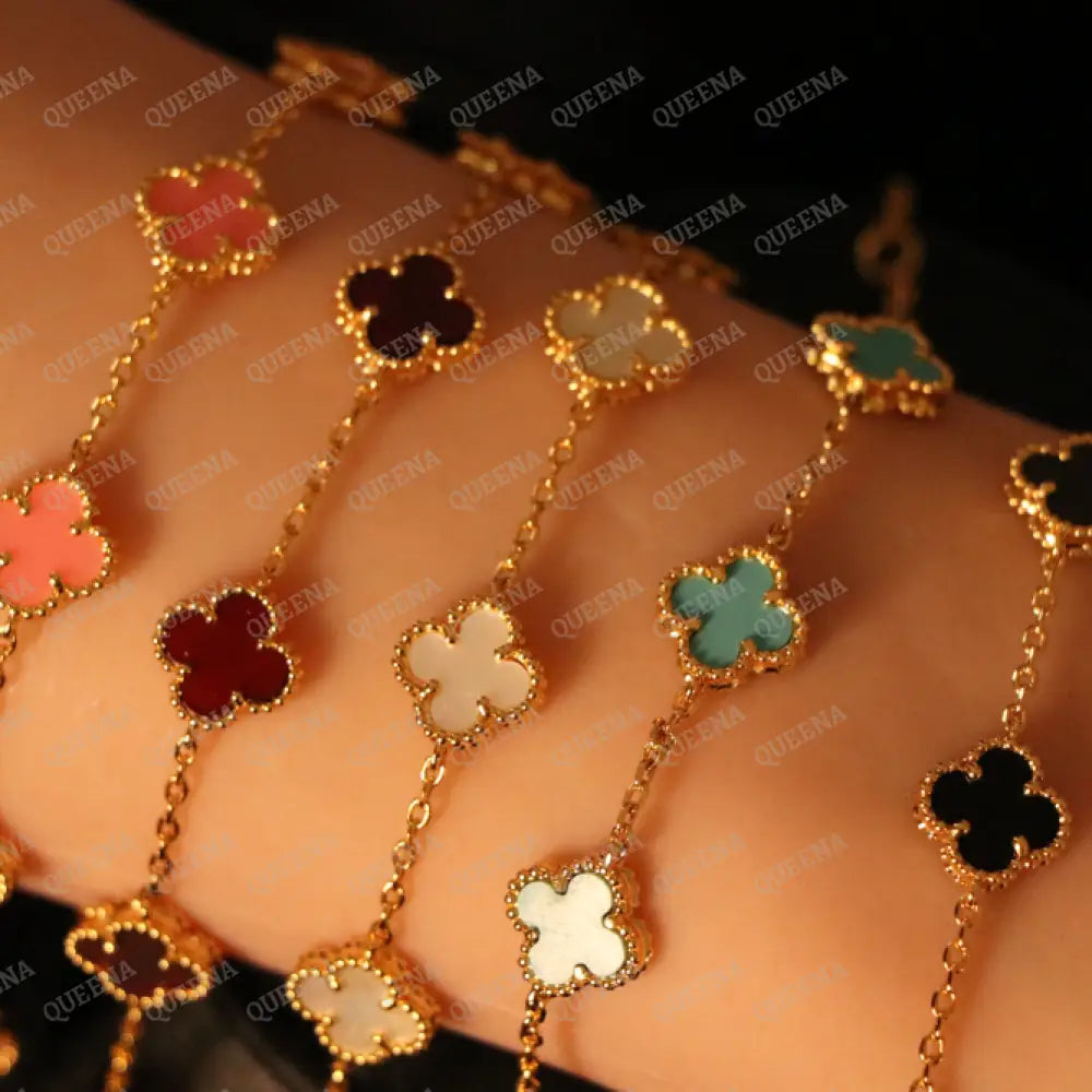 Mini Clover Bracelet with 5 Multi Leaf Clover - High Quality 18k Gold Plated Statement Piece Bracelet