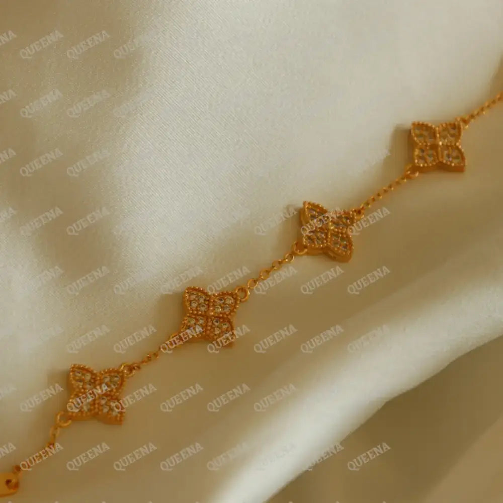 Floretta Bracelet Studded With 5 Zirconia Flowers