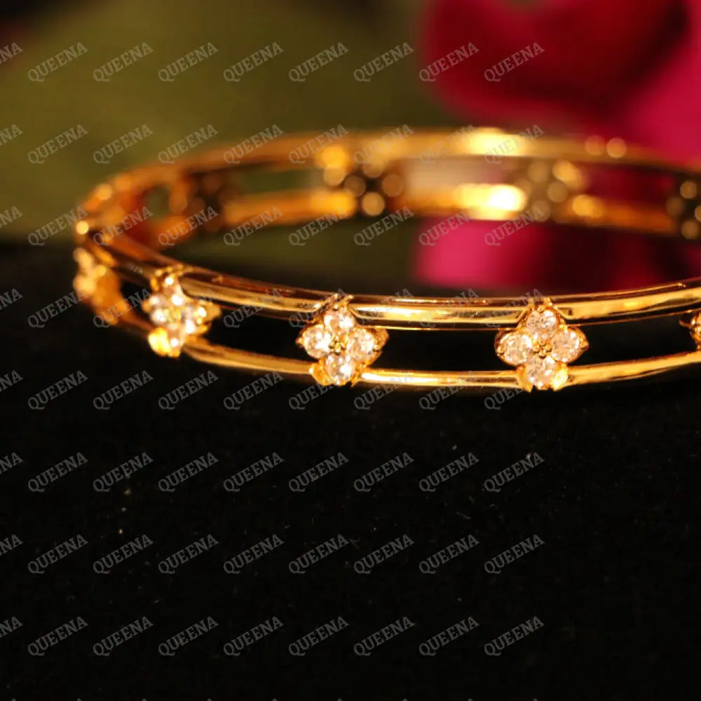 Roberta Queen Flower Half Set Stud with Zircon Stones - High Quality 18k Gold Plated Statement Design - Jewelry Sets