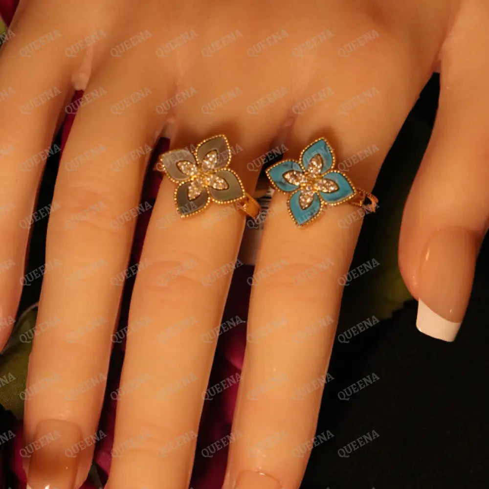 Roberto Flower Ring - Rings