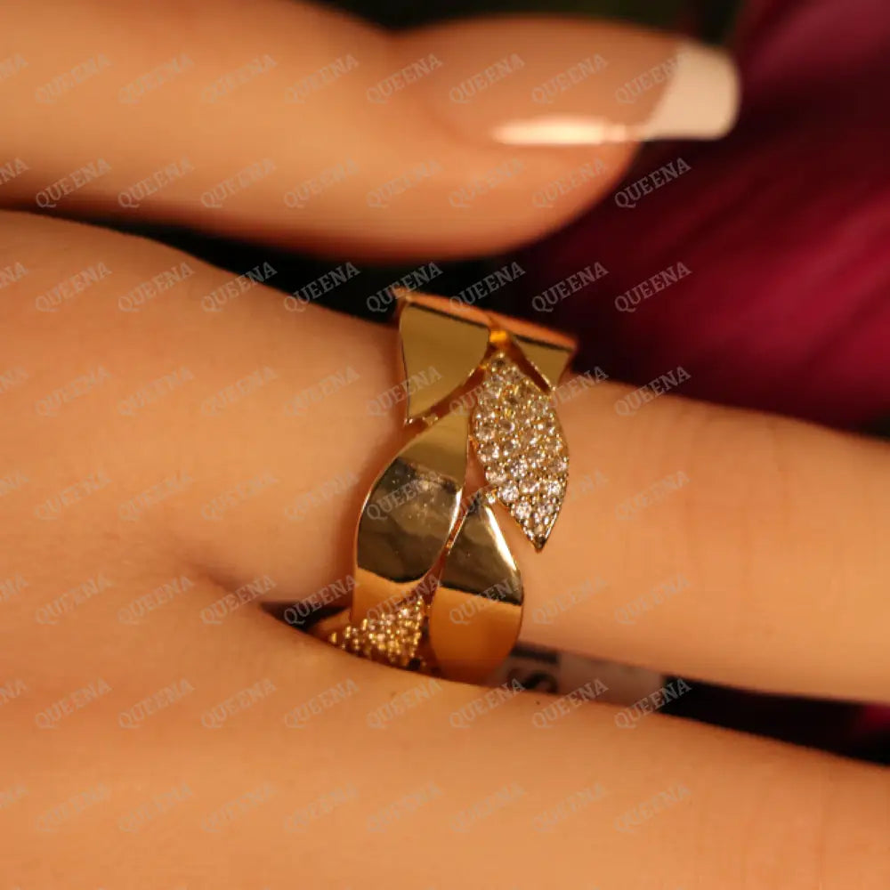 ROYAL QUEEN Imperial Leaf Half Set Stud with Zircon Stones - High Quality 18k Gold Plated Statement Design Jewelry Sets