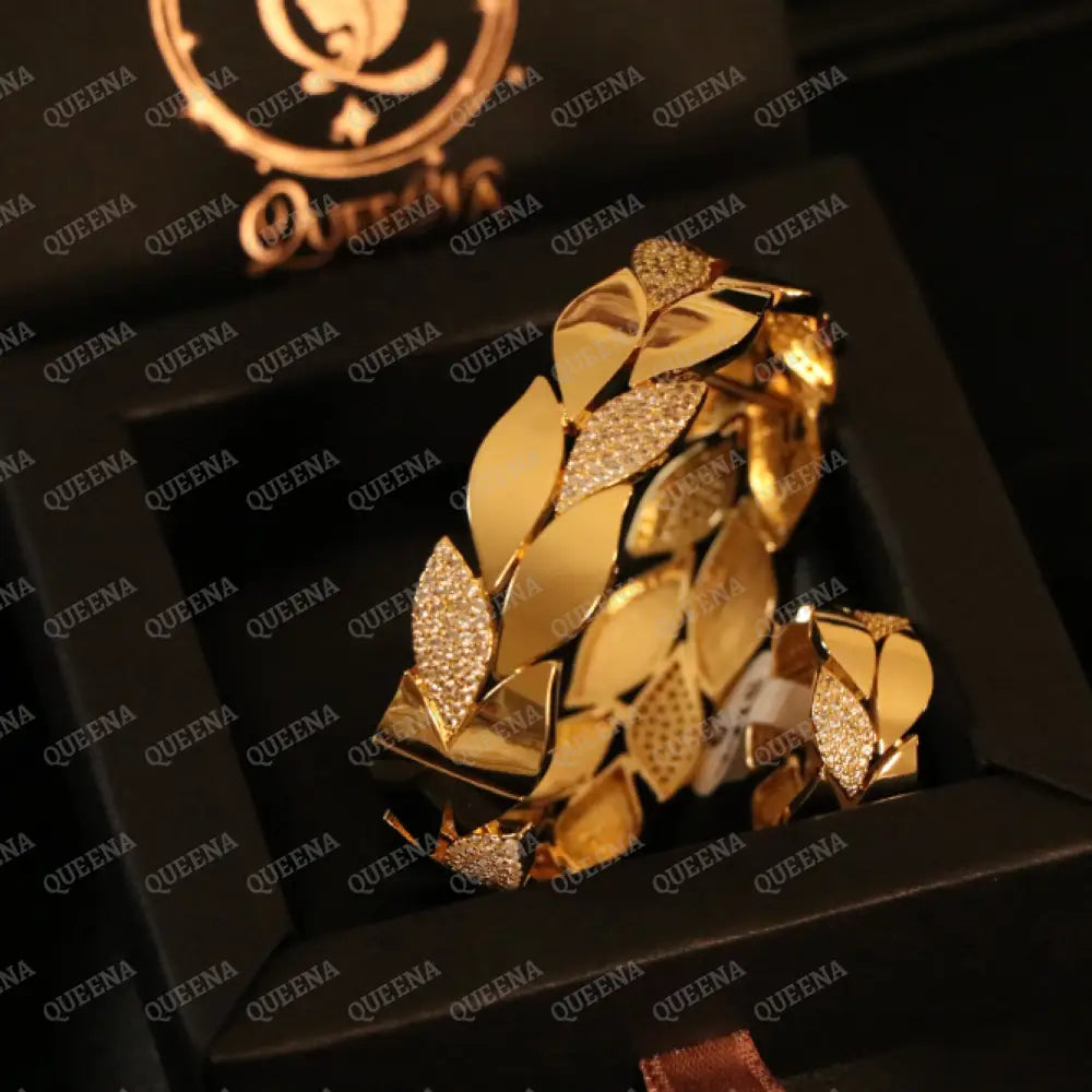 ROYAL QUEEN Imperial Leaf Half Set Stud with Zircon Stones - High Quality 18k Gold Plated Statement Design Jewelry Sets
