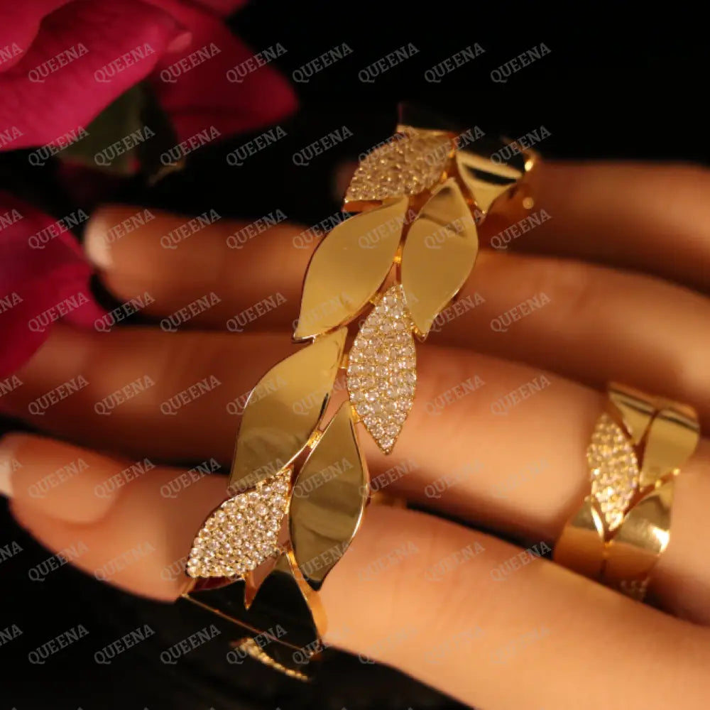 ROYAL QUEEN Imperial Leaf Half Set Stud with Zircon Stones - High Quality 18k Gold Plated Statement Design Jewelry Sets