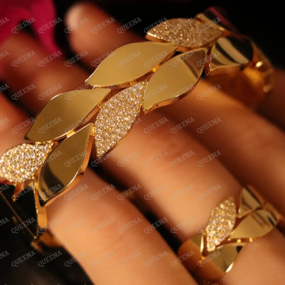 ROYAL QUEEN Imperial Leaf Half Set Stud with Zircon Stones - High Quality 18k Gold Plated Statement Design Jewelry Sets