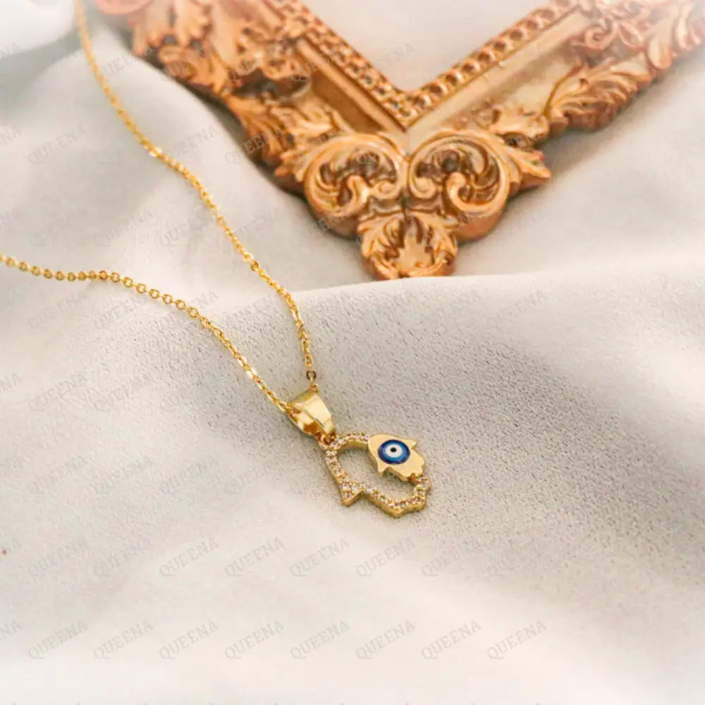 Shiny Delicate Hamsa Hand With Tiny Evil Eye Charm Zircon Necklace Necklaces