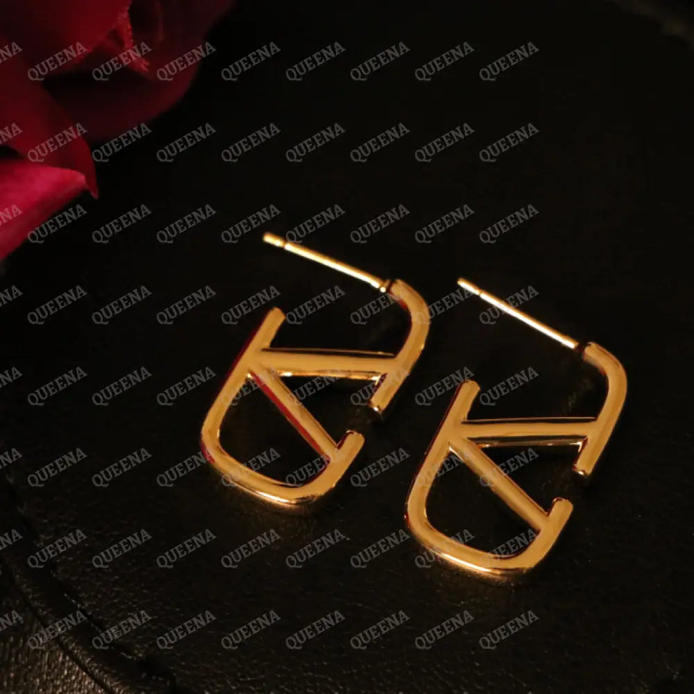 Simple Trendy Valentina Stud Earrings Earrings