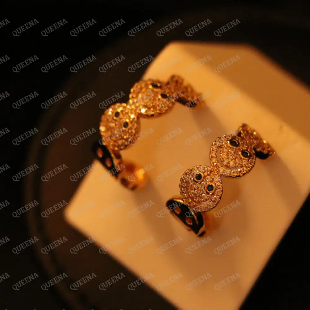 Trendy Cutie Smiley Earrings Earrings