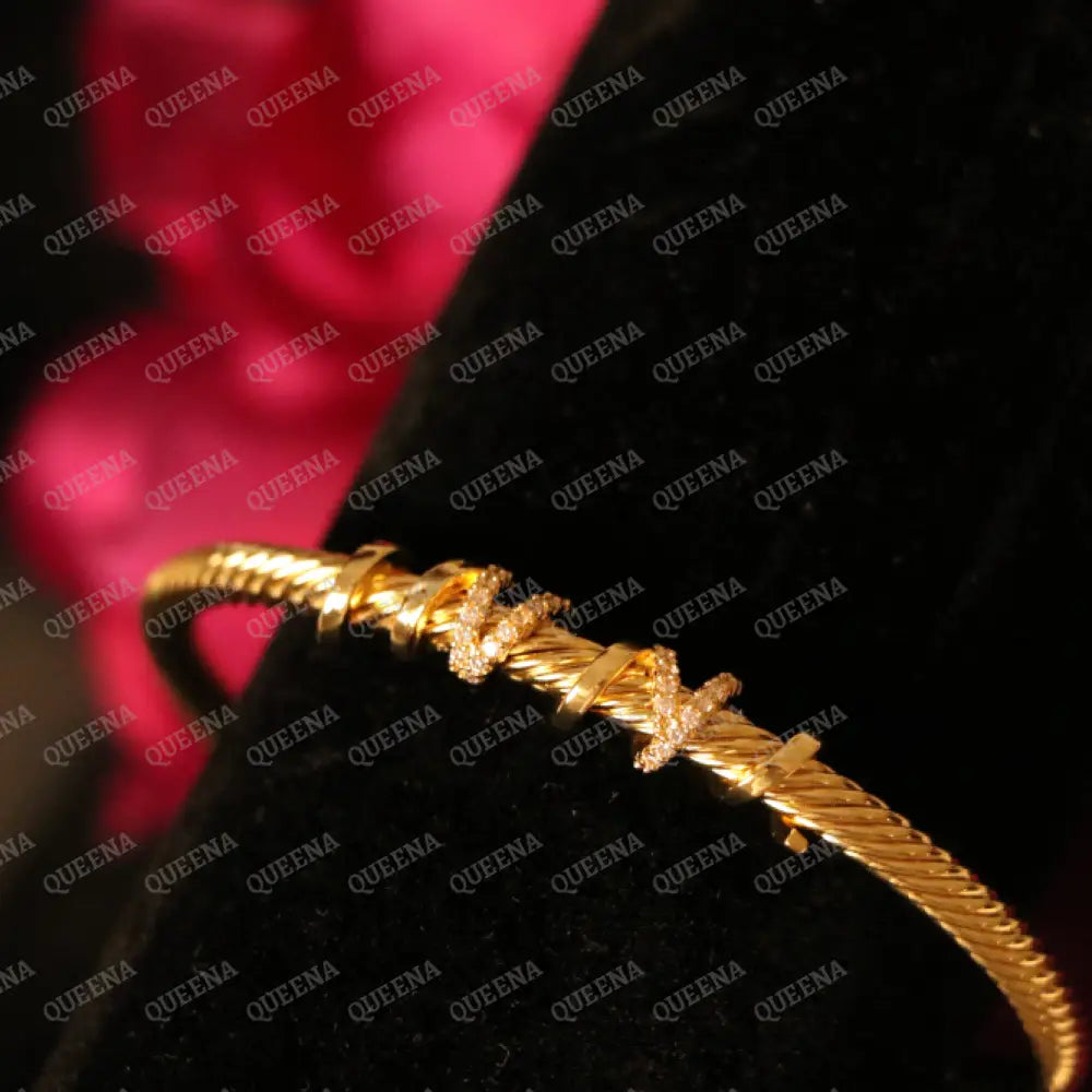TRENDY Golden Dana Bangle Bracelet