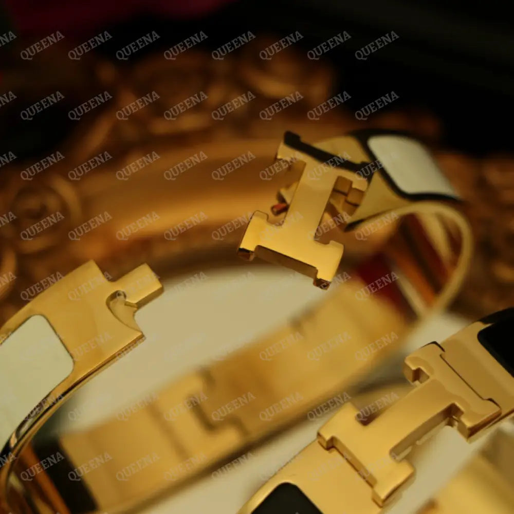Trendy Hermez H Bangle Bracelet