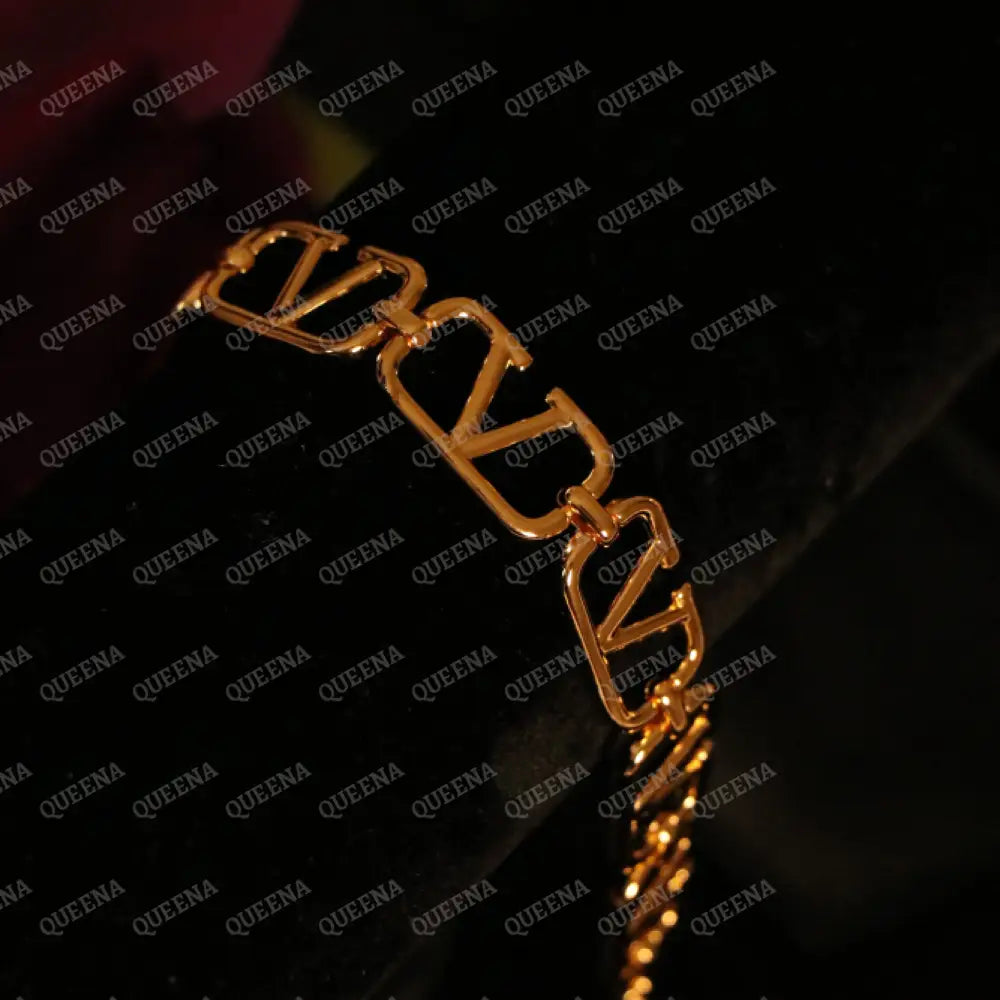 Trendy Valentina Bracelet Bracelet