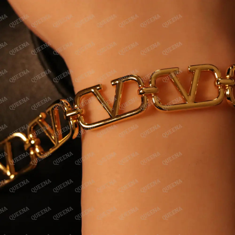 Trendy Valentina Bracelet Bracelet
