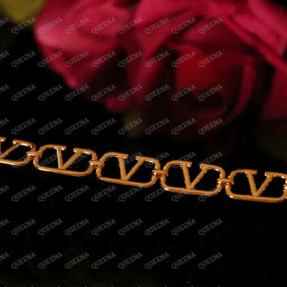 Trendy Valentina Bracelet Bracelet