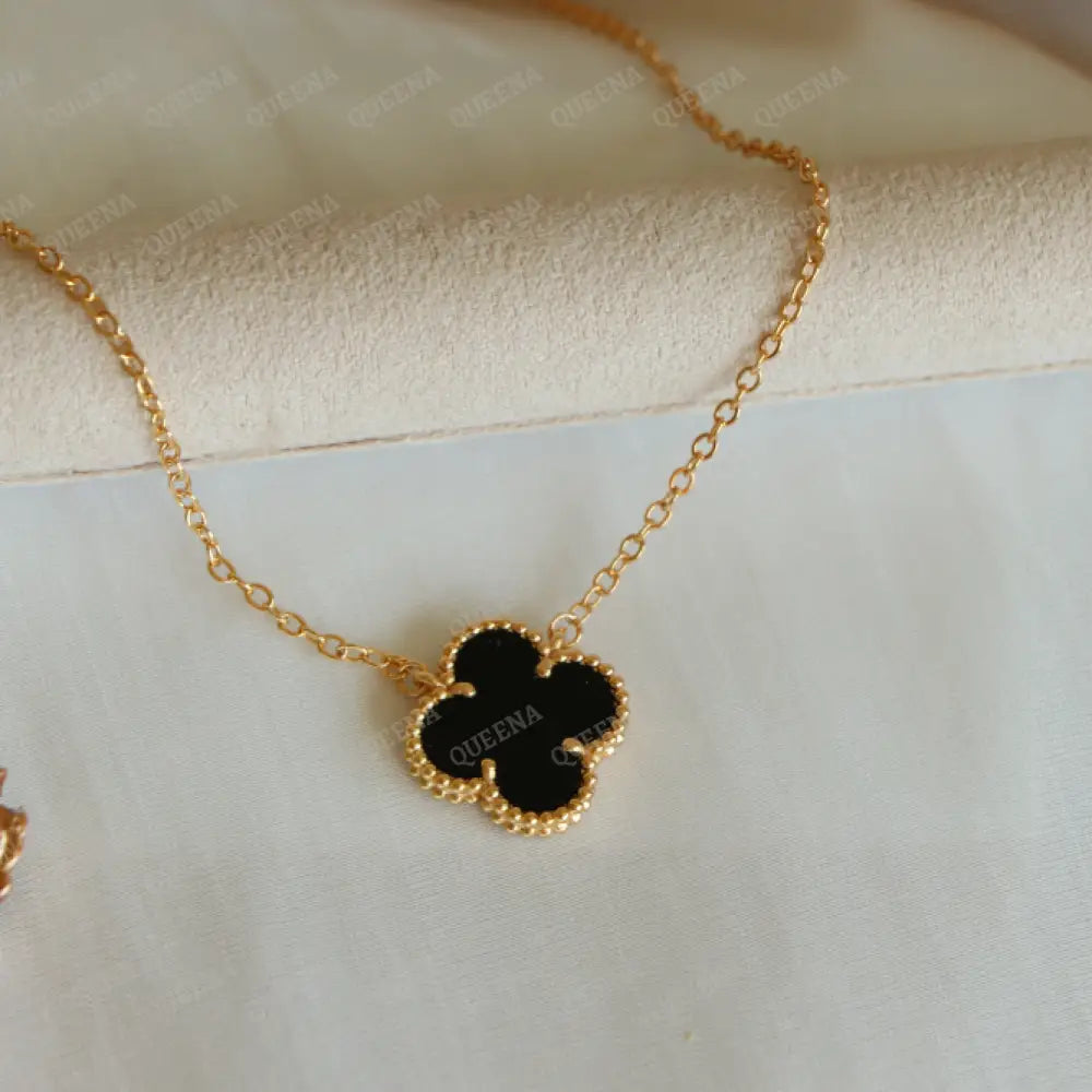 Vca Pendant Necklace Black Onyx Leaf Clover Necklaces