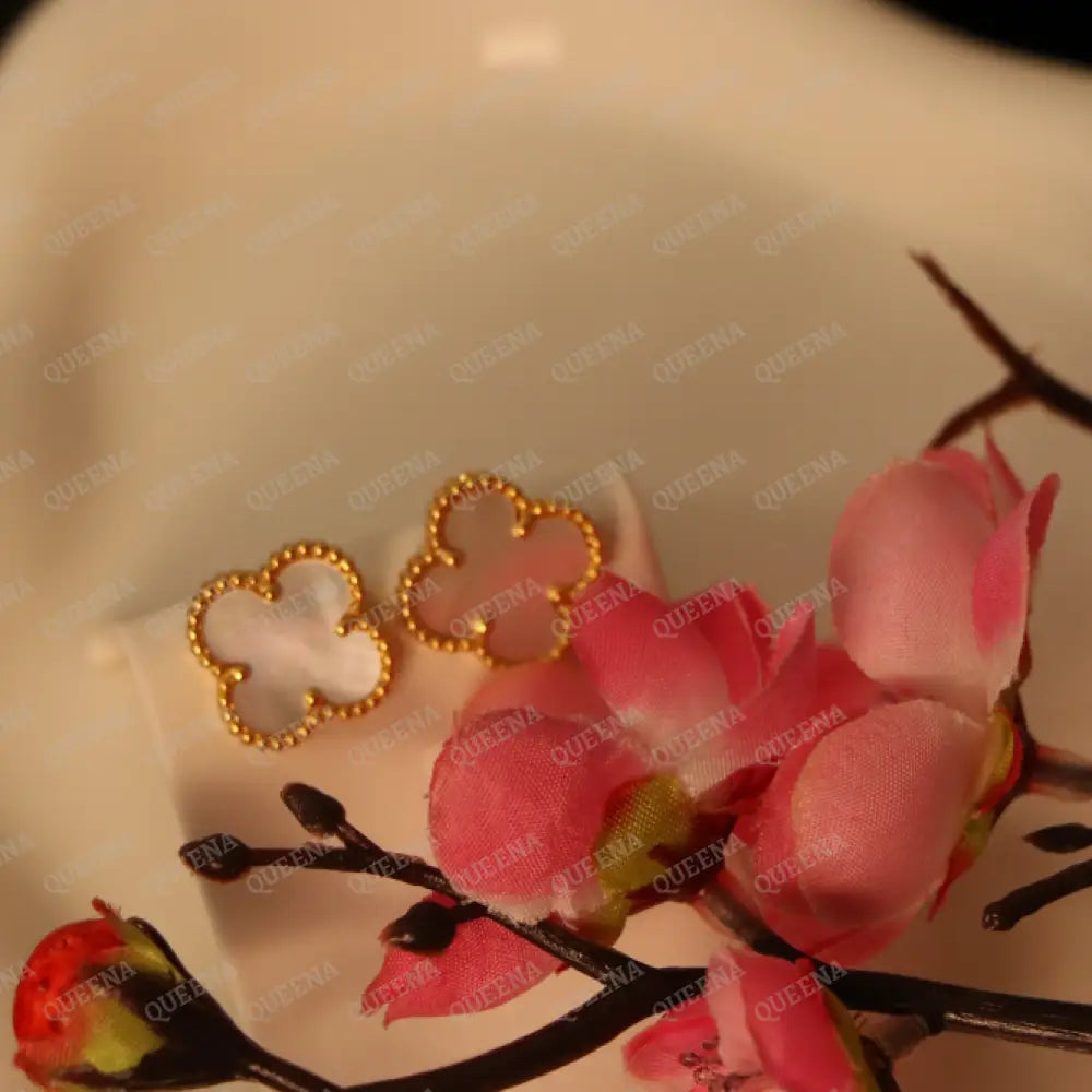 White / Black Clover Earrings earrings