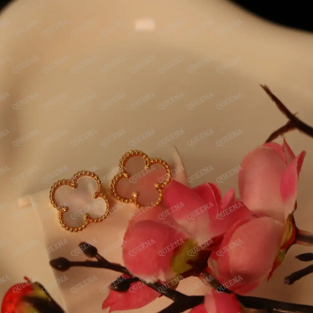 White / Black Clover Earrings earrings